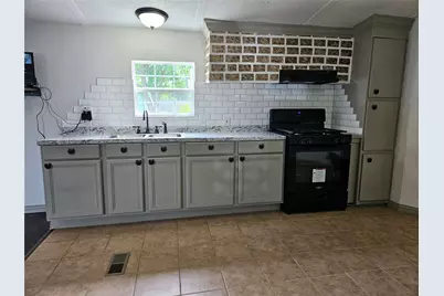 130 Trails End Circle, Millsap, TX 76066 - Photo 13