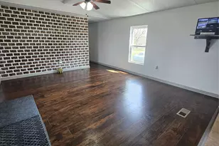 130 Trails End Cir, Millsap, TX 76066 - Photo 17