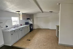 130 Trails End Cir, Millsap, TX 76066 - Photo 11