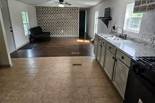130 Trails End Cir, Millsap, TX 76066 - Photo 17
