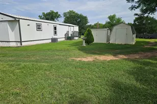 130 Trails End Cir, Millsap, TX 76066 - Photo 31