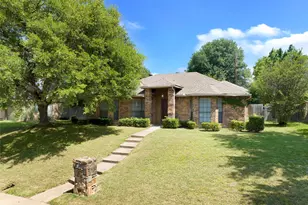 4823 Hollow Ridge Rd, Dallas, TX 75227 - Photo 1