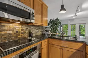 9801 Royal Ln, Dallas, TX 75231 - Photo 19