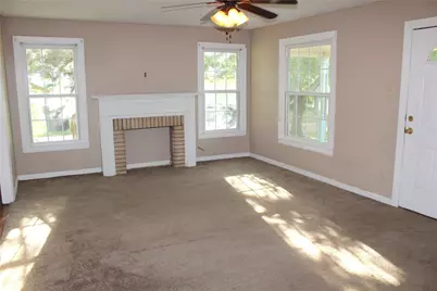 825 E North 12th Street, Abilene, TX 79601 - Photo 3