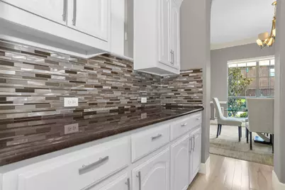 8631 Lohr Valley Road, Irving, TX 75063 - Photo 9