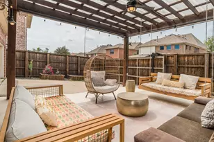 8631 Lohr Valley Rd, Irving, TX 75063 - Photo 29