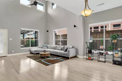 8631 Lohr Valley Road, Irving, TX 75063 - Photo 11