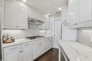 411 W 7th St, Fort Worth, TX 76102 - Photo 3