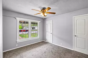 203 S Lancaster St, Granbury, TX 76048 - Photo 19