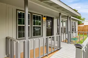 203 S Lancaster St, Granbury, TX 76048 - Photo 1