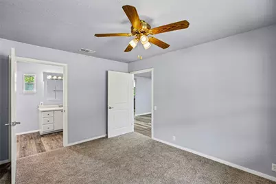 203 S Lancaster Street, Granbury, TX 76048 - Photo 17