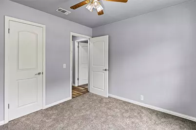 203 S Lancaster Street, Granbury, TX 76048 - Photo 23