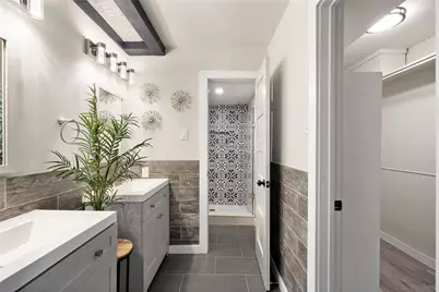 2703 Meadowstone Court, Carrollton, TX 75006 - Photo 11