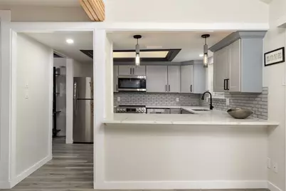 2703 Meadowstone Court, Carrollton, TX 75006 - Photo 7