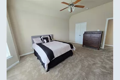 687 Morgan Drive, Grand Prairie, TX 75052 - Photo 13