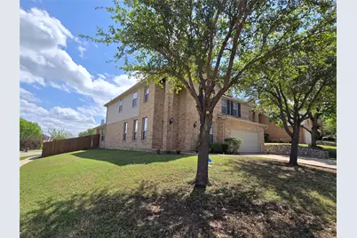 687 Morgan Drive, Grand Prairie, TX 75052 - Photo 3