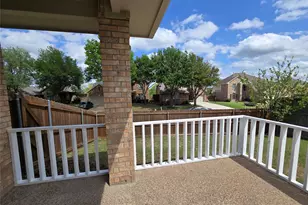687 Morgan Dr, Grand Prairie, TX 75052 - Photo 33