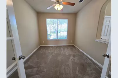 687 Morgan Drive, Grand Prairie, TX 75052 - Photo 5