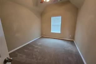 687 Morgan Dr, Grand Prairie, TX 75052 - Photo 25