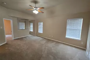 687 Morgan Dr, Grand Prairie, TX 75052 - Photo 21