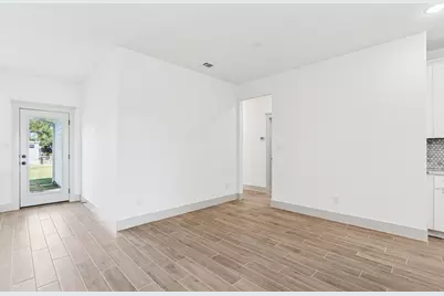 5012 Elizabeth Street, Granbury, TX 76048 - Photo 9