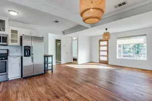 3739 Almazan Dr, Dallas, TX 75220 - Photo 7