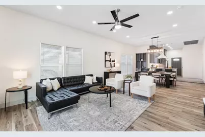 915 E Humbolt Street, Fort Worth, TX 76104 - Photo 5