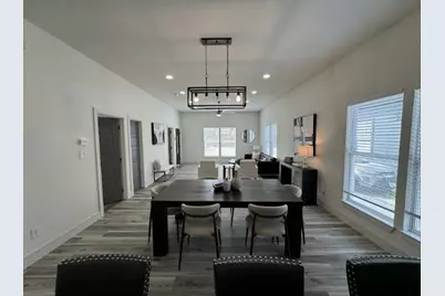 915 E Humbolt Street, Fort Worth, TX 76104 - Photo 5