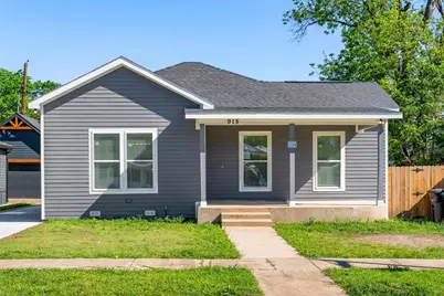 915 E Humbolt Street, Fort Worth, TX 76104 - Photo 1