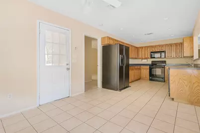 5717 Madge Place, Haltom City, TX 76117 - Photo 9