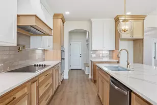 1333 Red Rock Rd, Hewitt, TX 76643 - Photo 11