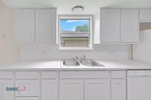 6913 Loma Vista Dr, Fort Worth, TX 76133 - Photo 11