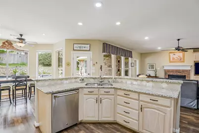 2802 Park Run Drive, Arlington, TX 76016 - Photo 13