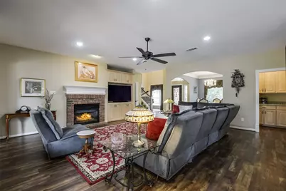 2802 Park Run Drive, Arlington, TX 76016 - Photo 9