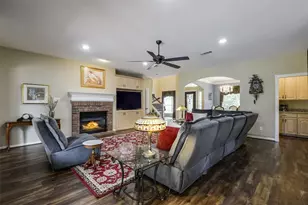 2802 Park Run Dr, Arlington, TX 76016 - Photo 9