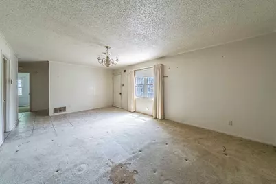 3903 Lovingood Drive, Dallas, TX 75241 - Photo 5