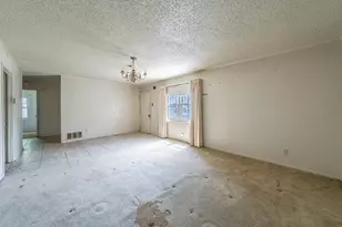 3903 Lovingood Dr, Dallas, TX 75241 - Photo 5