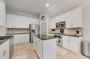 2944 Bahia, Grand Prairie, TX 75054 - Photo 13