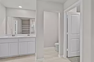 529 Marsh St, Cleburne, TX 76033 - Photo 21