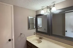 2714 Creekwood Ct, Carrollton, TX 75006 - Photo 19