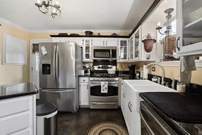 304 E 9th Street, Bonham, TX 75418 - Photo 15