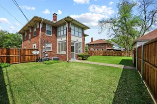 304 E 9th St, Bonham, TX 75418 - Photo 35