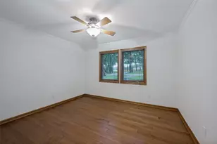 1607 N Main St, Euless, TX 76039 - Photo 37