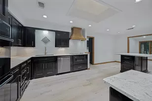 1607 N Main St, Euless, TX 76039 - Photo 35