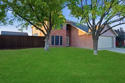 1004 Cedar Ridge Lane, Burleson, TX 76028 - Photo 7