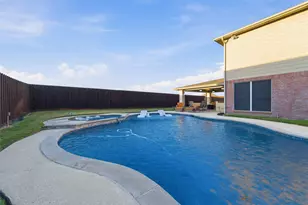 1004 Cedar Ridge Ln, Burleson, TX 76028 - Photo 5