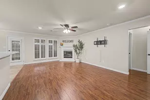 1004 Cedar Ridge Ln, Burleson, TX 76028 - Photo 11