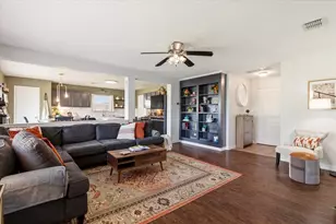 716 Margaret Dr, McKinney, TX 75071 - Photo 5