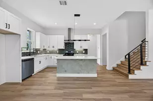 2701 S Jones St, Fort Worth, TX 76104 - Photo 3