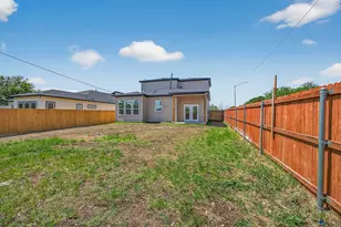 2701 S Jones St, Fort Worth, TX 76104 - Photo 5